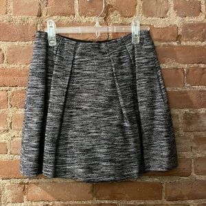 Madewell woven, pleated skirt with pockets, size 0